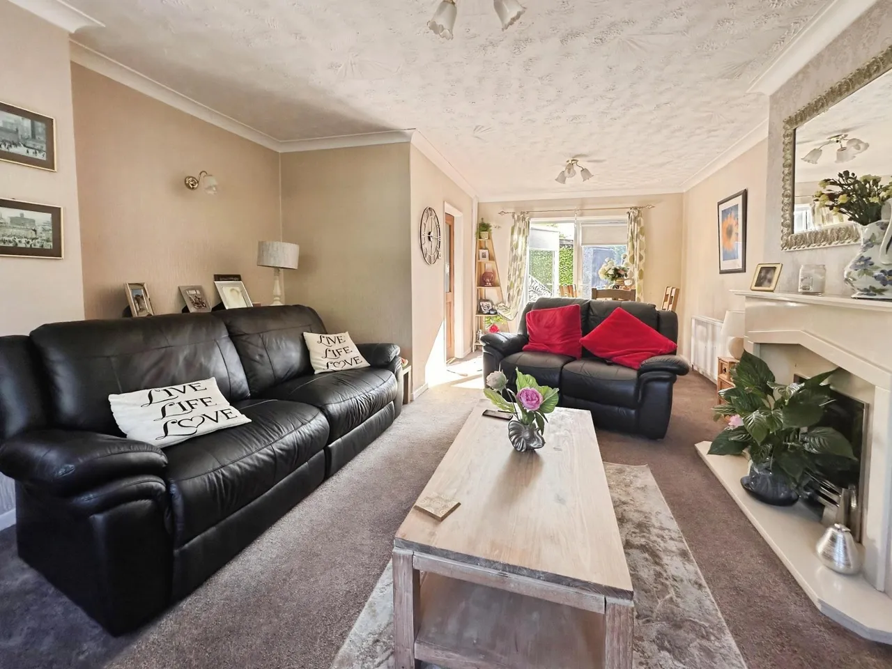 North Lingwell Road, Leeds, LS10, photo 2