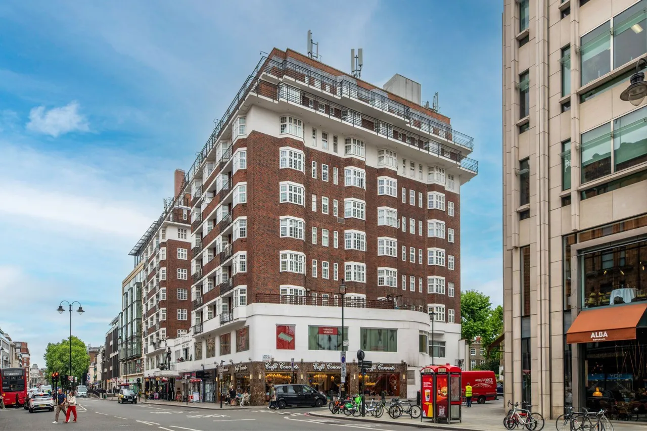Brompton Road, Knightsbridge, SW3, photo 4