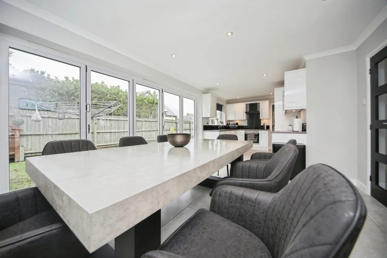 Laburnum Close, Red Lodge, Suffolk, IP28, photo 9