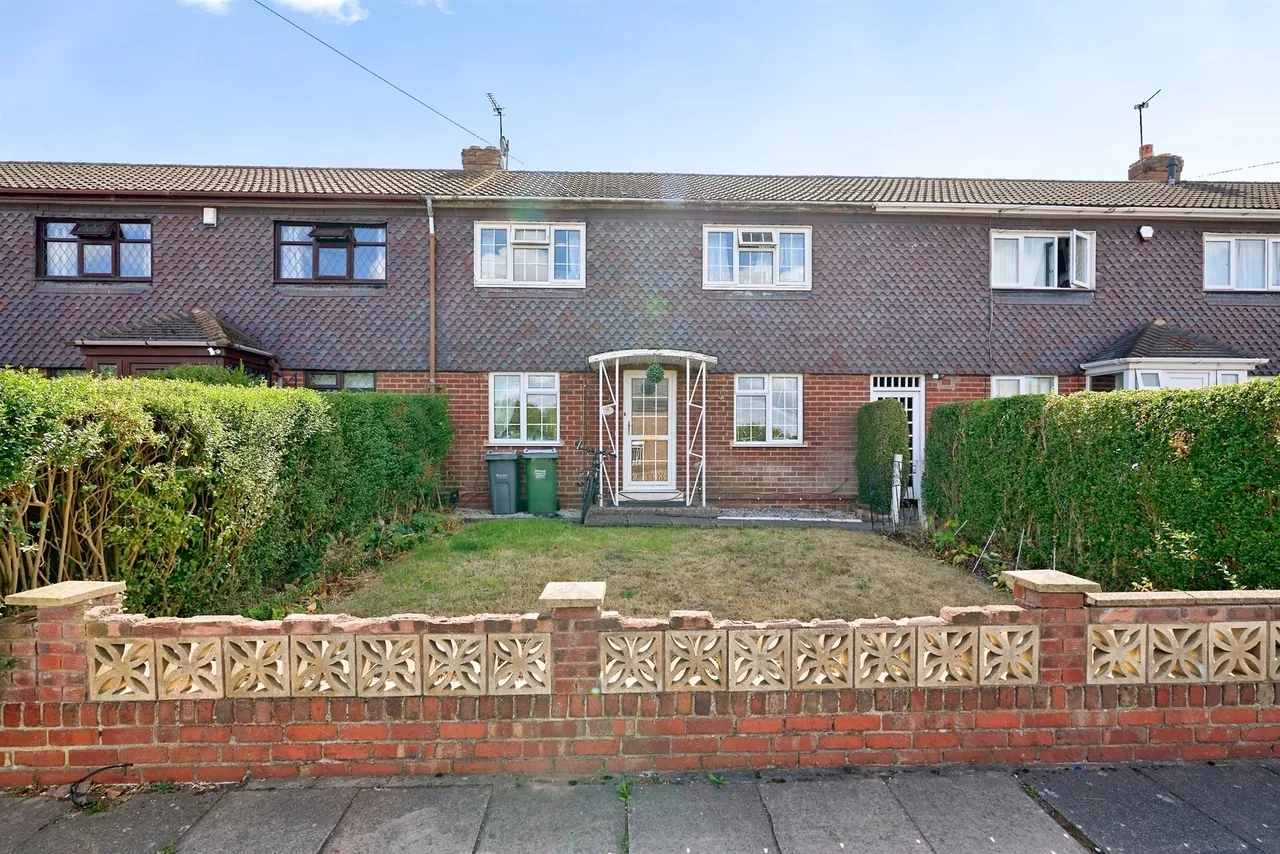 3 bed house for sale, Schofield Avenue, West Bromwich, B71
