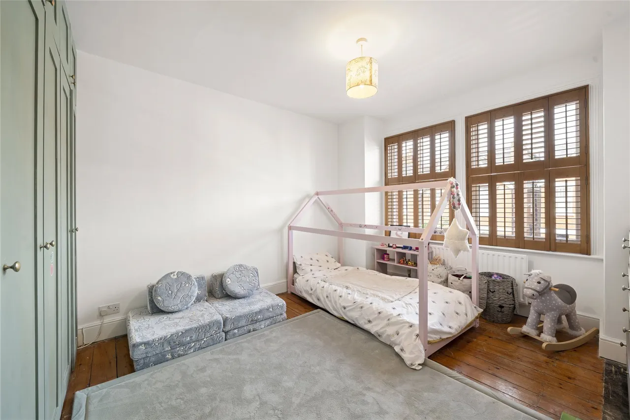 Holstein Avenue, Weybridge, Surrey, KT13, photo 8