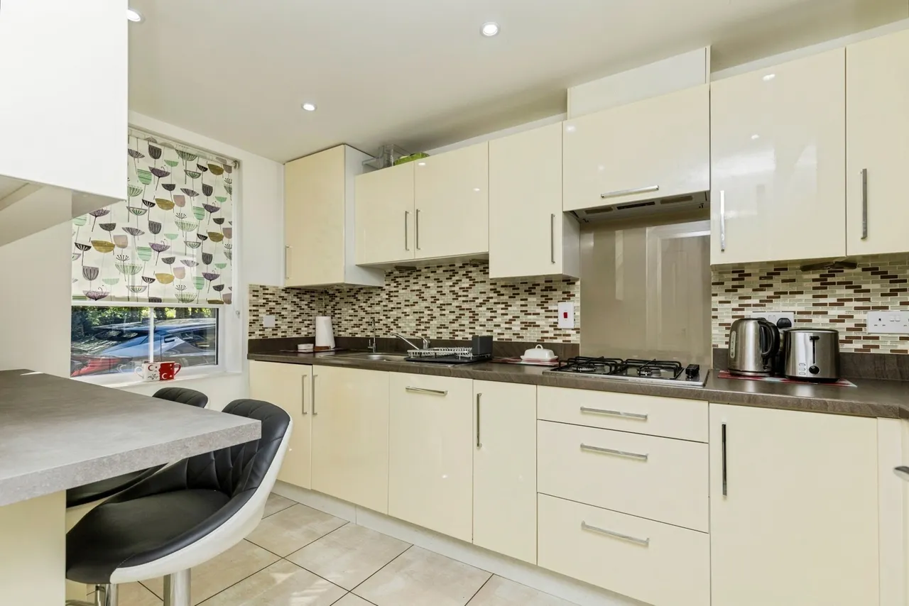Witney Road, Crawley, RH10, photo 10