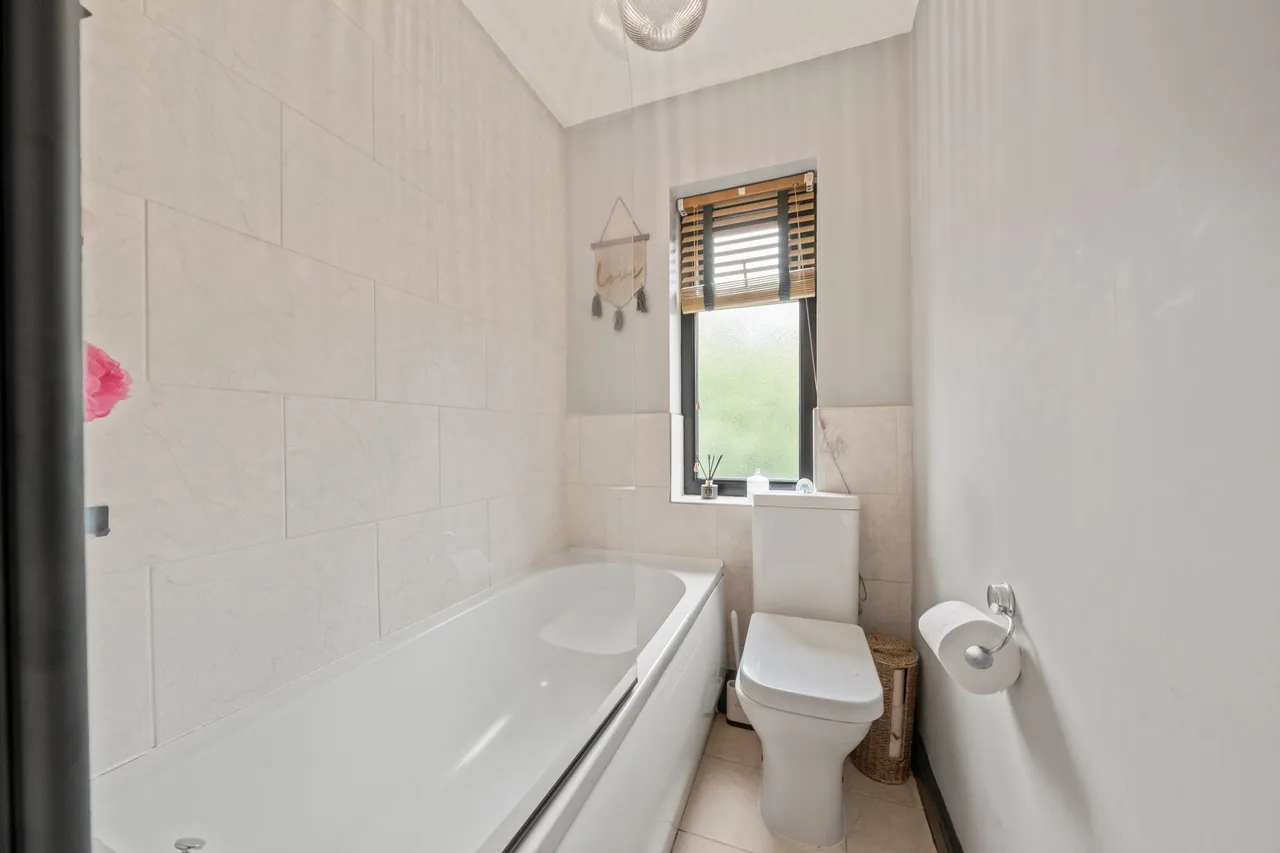 Lightburne Avenue, Leigh, Leigh, WN7 3JG, photo 15