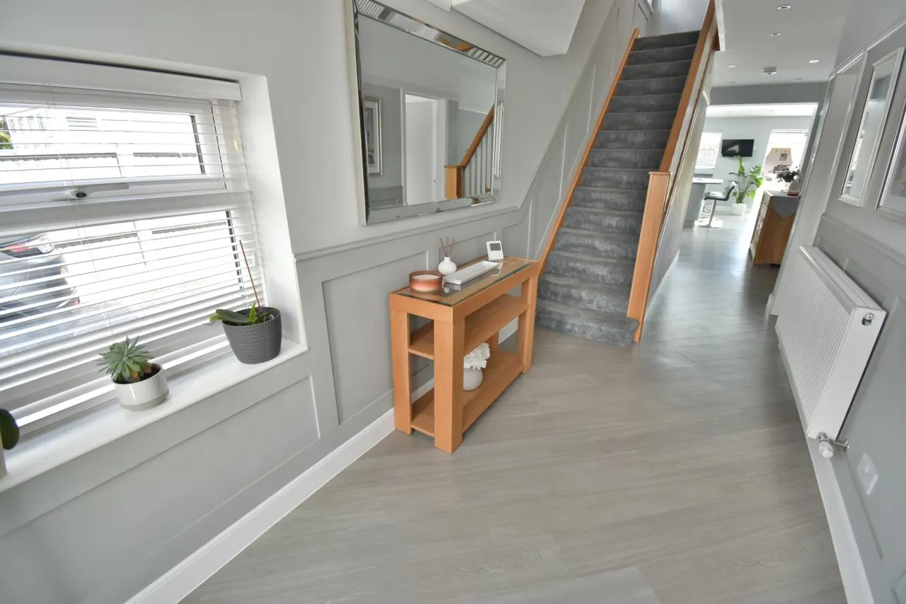 Clayford Avenue, BH22, photo 16