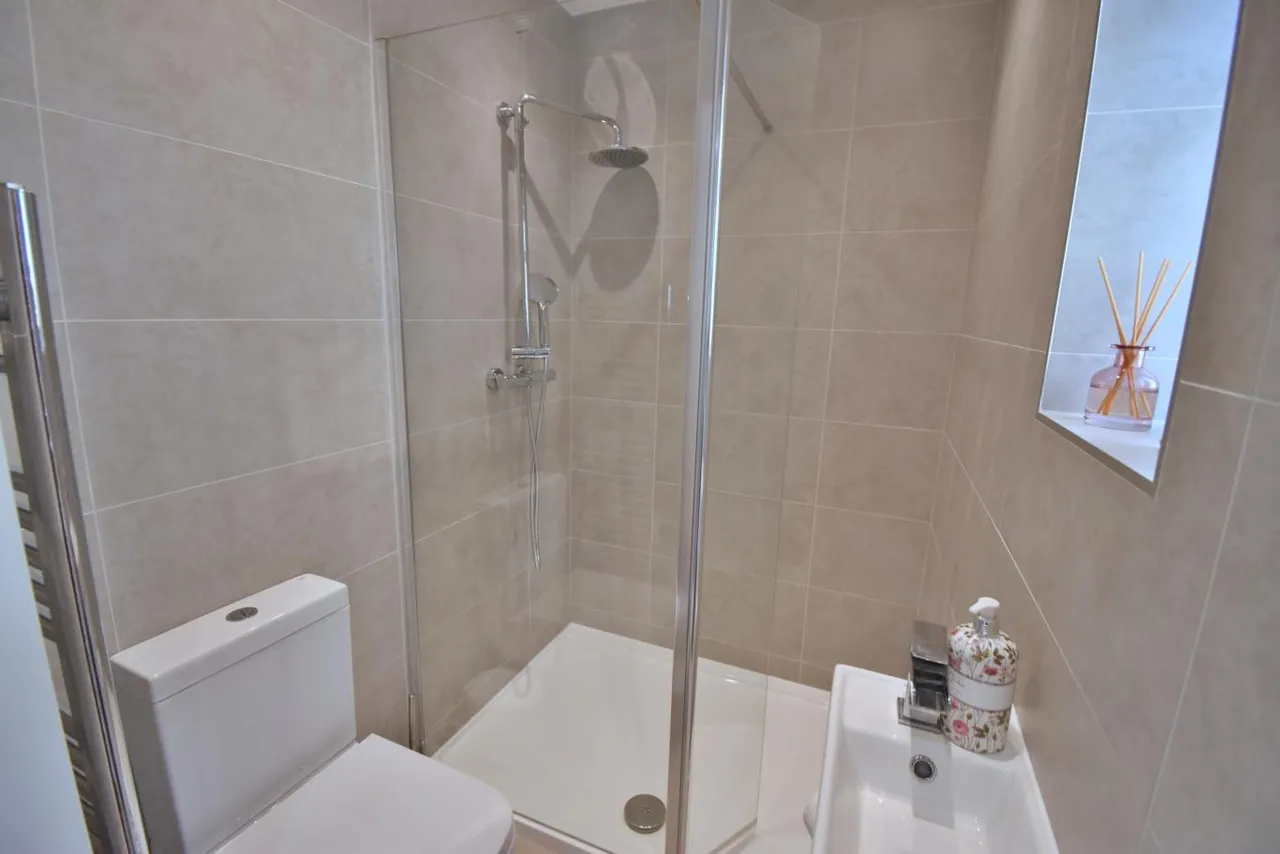 Clayford Avenue, BH22, photo 14