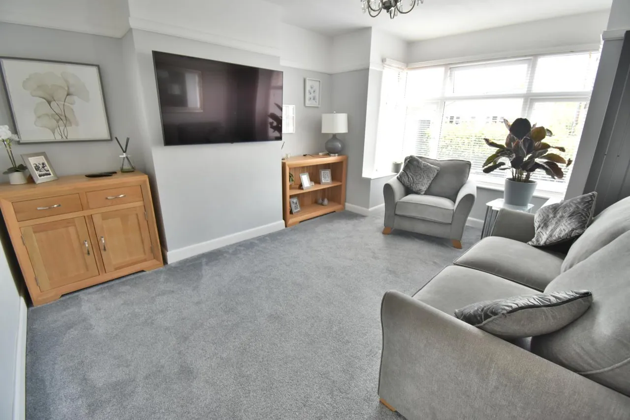 Clayford Avenue, BH22, photo 11