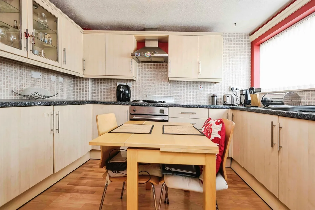 Kempton Park Road, Birmingham, B36, photo 5