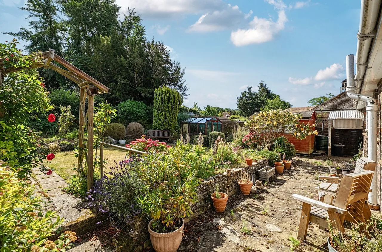 High Street, Findon Village, BN14, photo 9