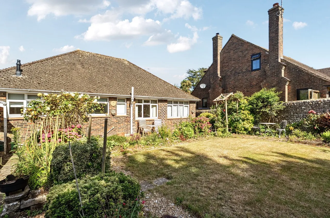 High Street, Findon Village, BN14, photo 12