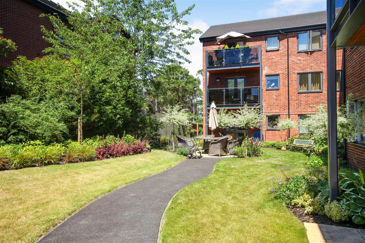 Middlewich Road, Sandbach, CW11, photo 27