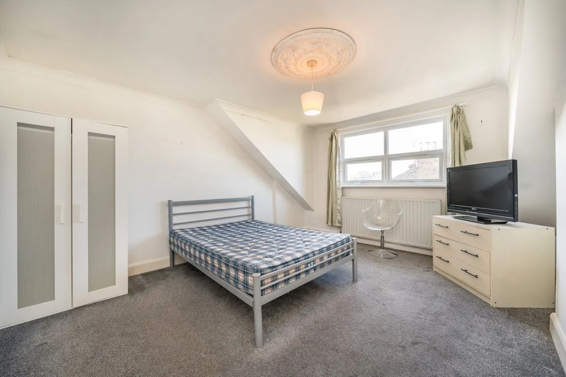 Elms Crescent, SW4, photo 3