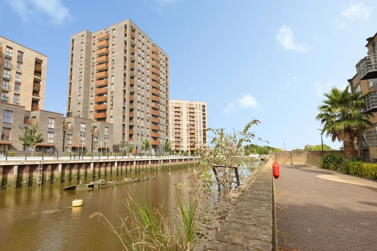 Abbey Road, BARKING, Essex, IG11, photo 13
