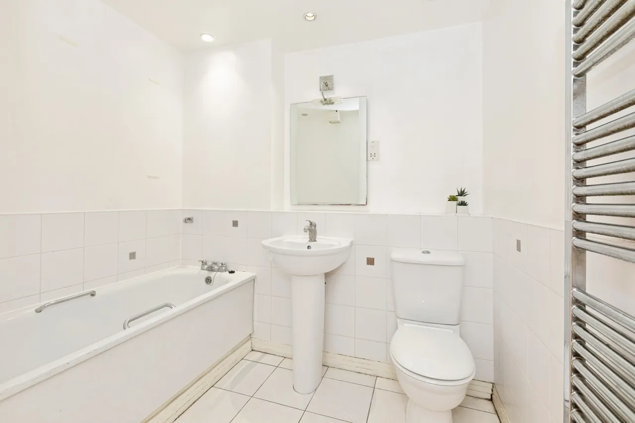 Abbey Road, BARKING, Essex, IG11, photo 10