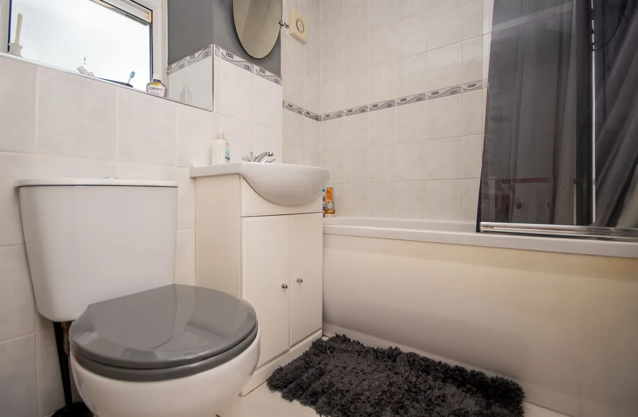 Nest Farm Crescent, Wellingborough, NN8, photo 6