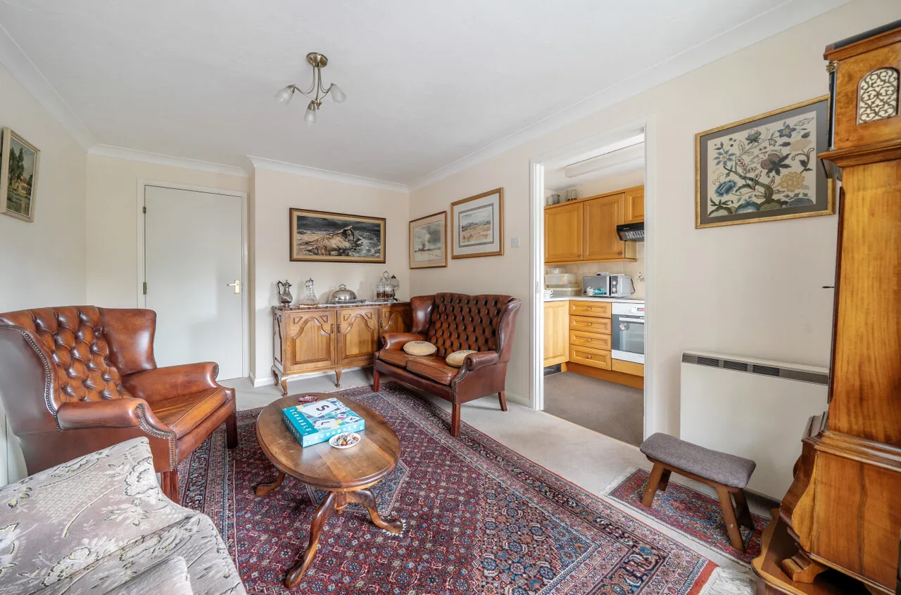 Ellingham Close, Alresford, SO24, photo 3