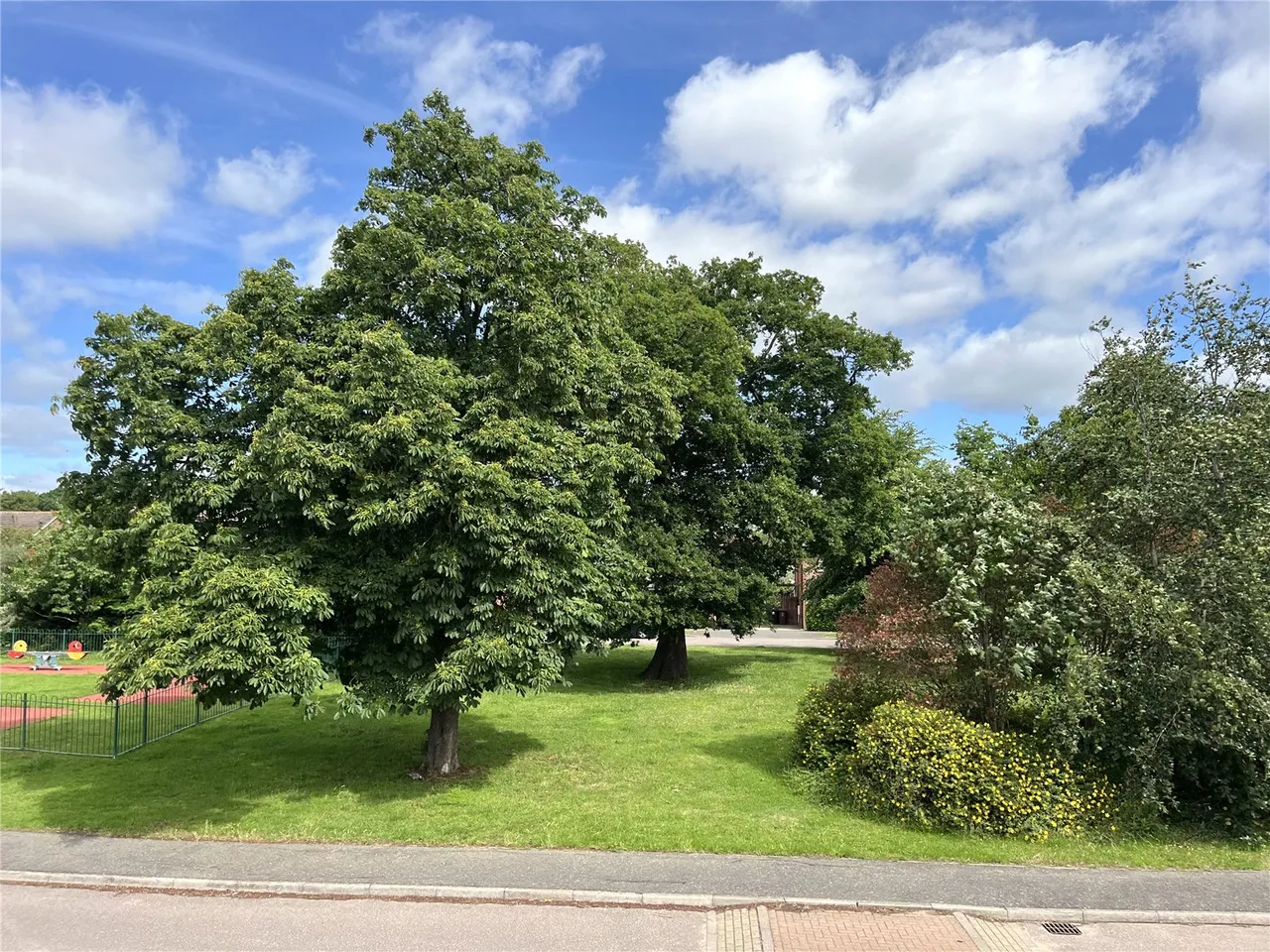 Puddingstone Drive, St Albans, Hertfordshire, AL4 0GX, photo 8