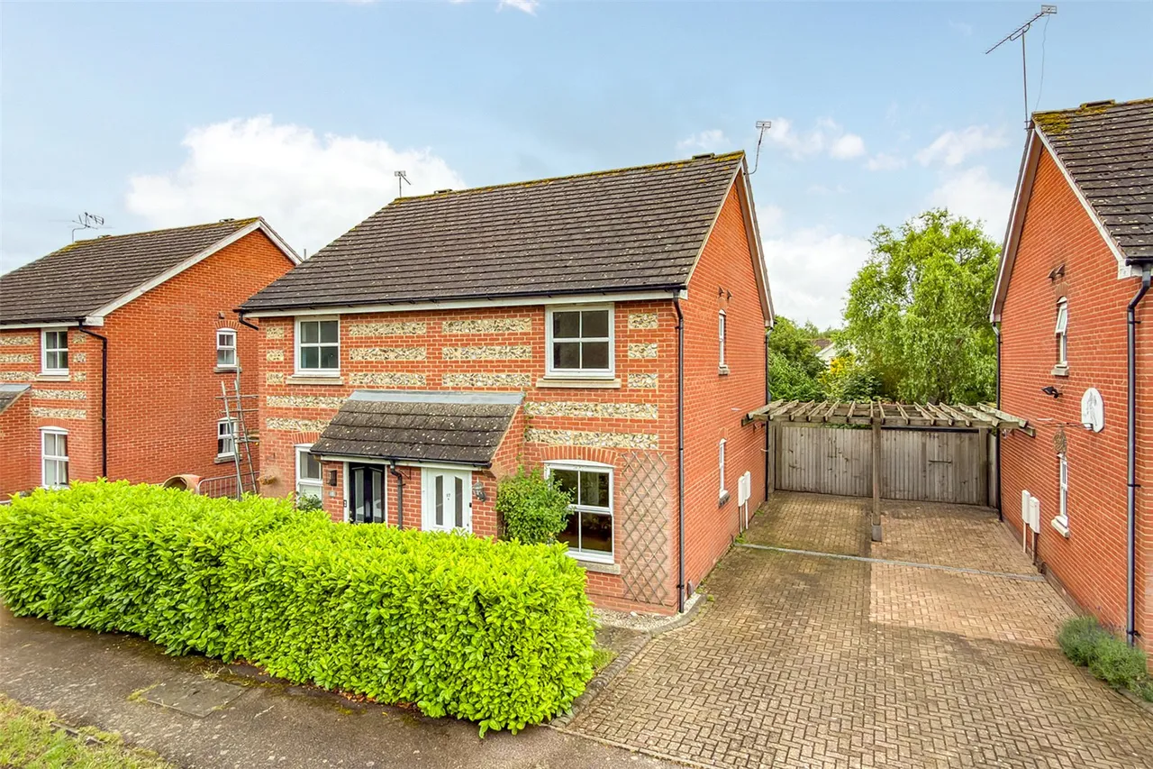 2 bed house for sale — Puddingstone Drive, St Albans, Hertfordshire, AL4 0GX