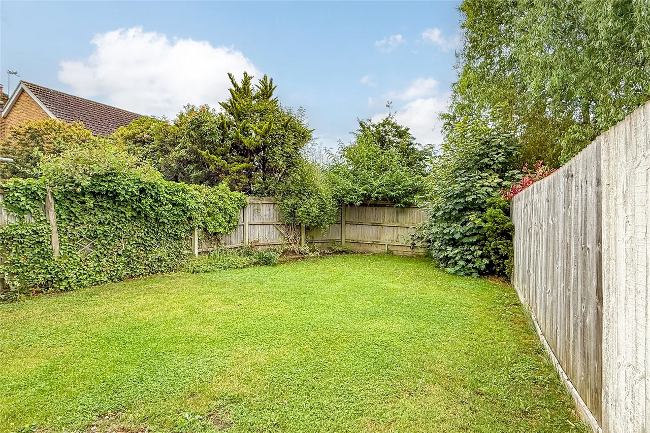 Puddingstone Drive, St Albans, Hertfordshire, AL4 0GX, photo 11