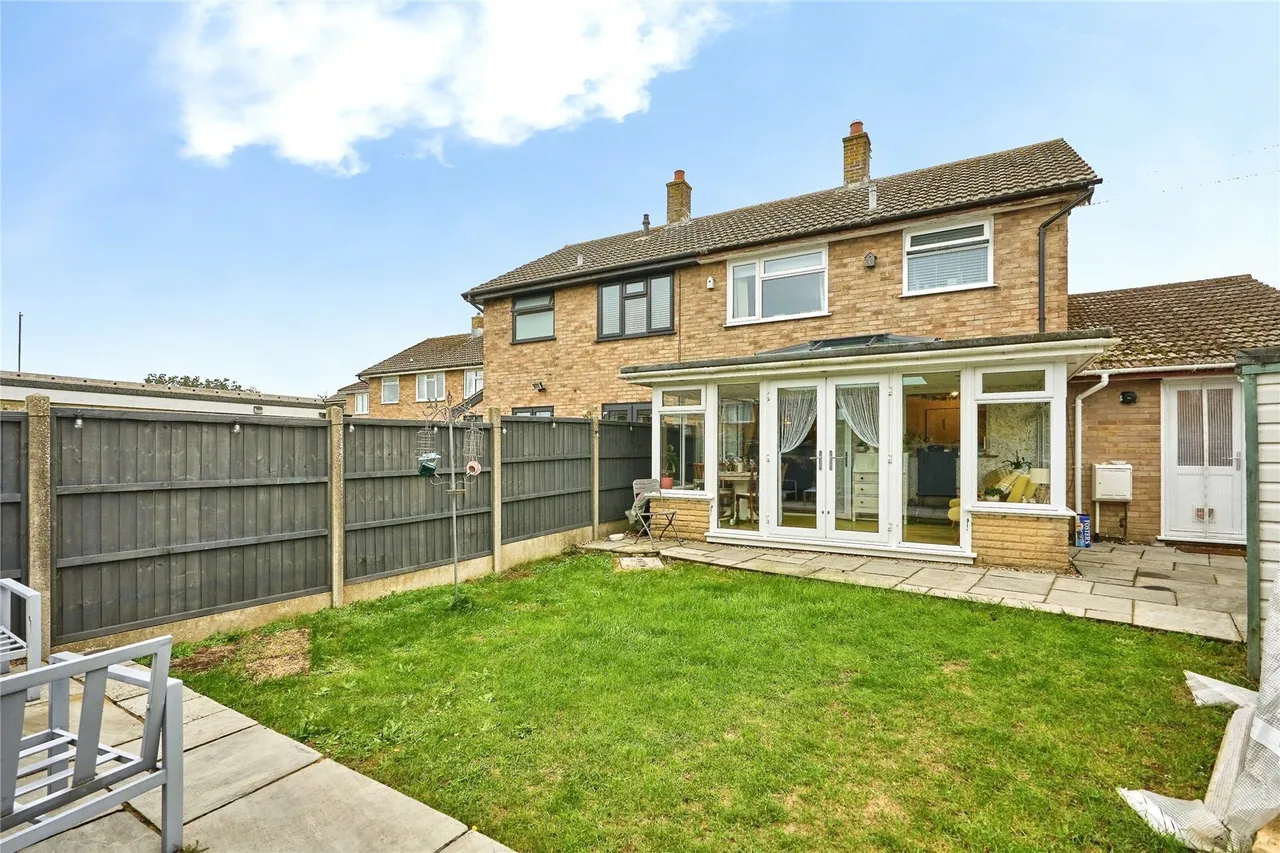 Campfield Road, East Cowes, PO32, photo 9