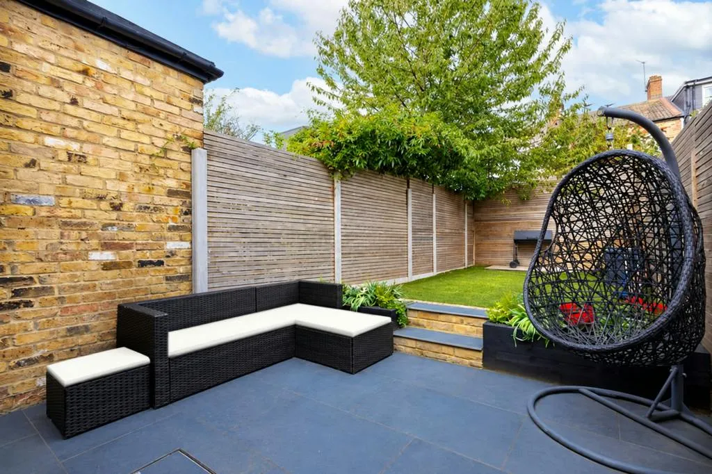 Barclay Road, London, E17, photo 13