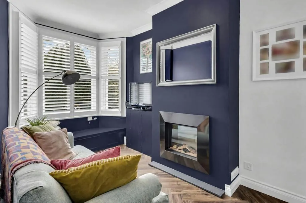 Barclay Road, London, E17, photo 5