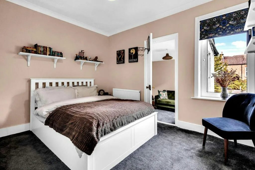 Barclay Road, London, E17, photo 7