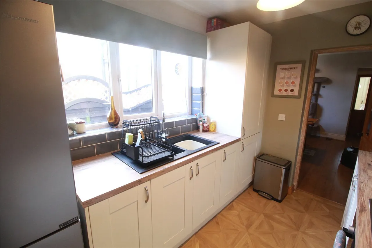 Holland Road, Old Whittington, S41, photo 5