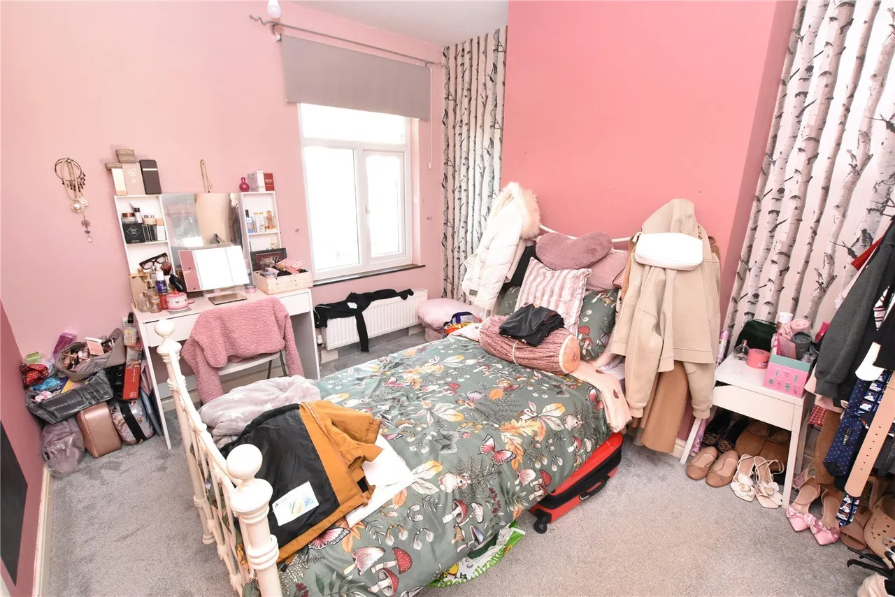 Holland Road, Old Whittington, S41, photo 9