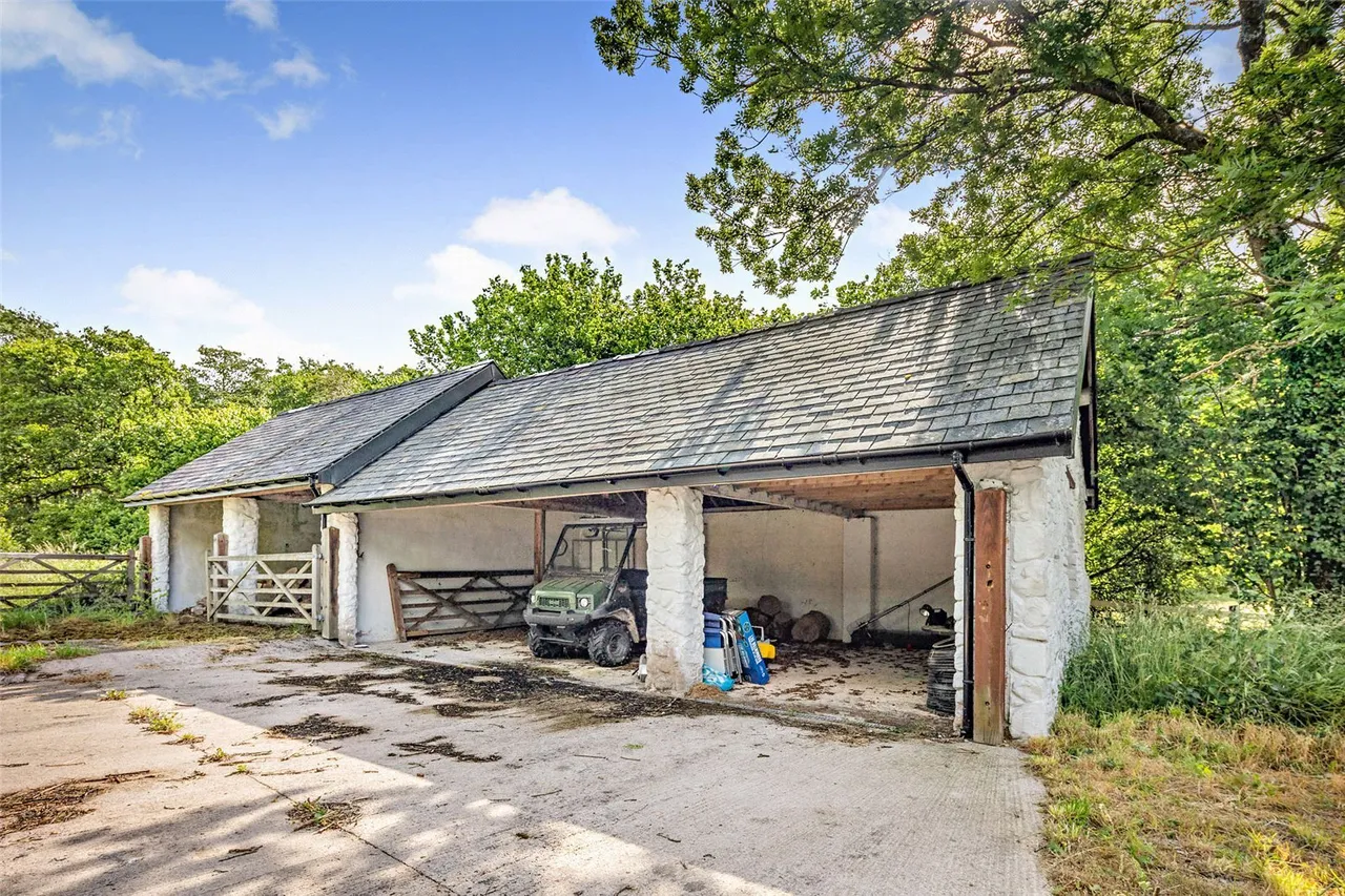 Bryn Rhyd Yr Arian, Llanfairtalhairn, LL22, photo 32