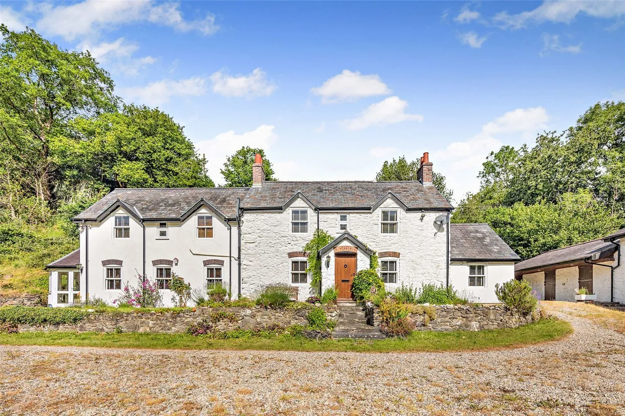 Bryn Rhyd Yr Arian, Llanfairtalhairn, LL22, photo 4