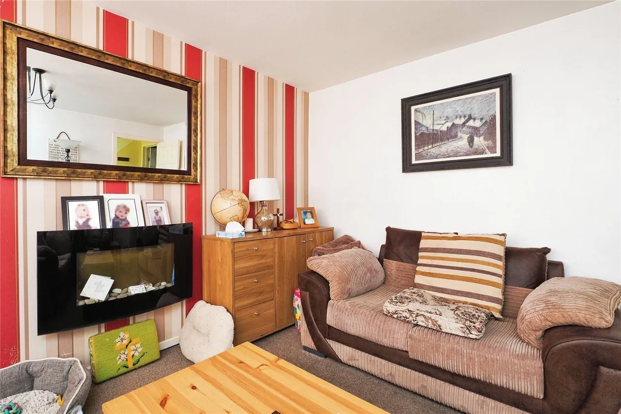 Sumburgh Road, Clifton, Nottingham, NG11, photo 7