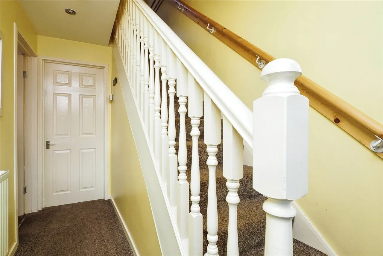 Sumburgh Road, Clifton, Nottingham, NG11, photo 13