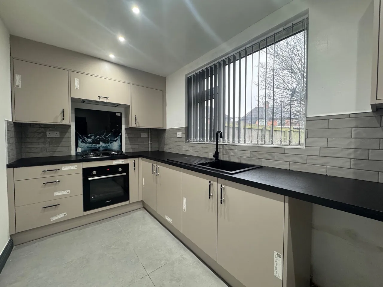 3 bed house to rent — Greenside Place, Leicester, LE2