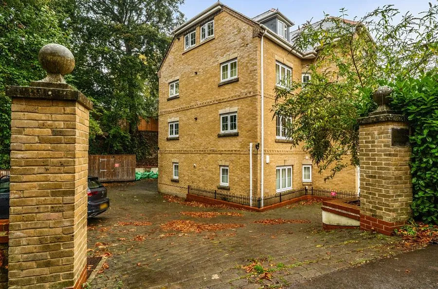 2 bed flat for sale, Douglas Downes Close, Headington, OX3