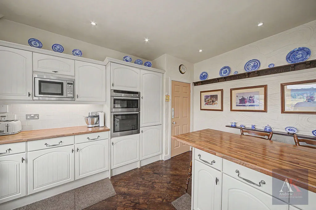 Spring Terrace Newhey, Rochdale OL16 4LZ, photo 7