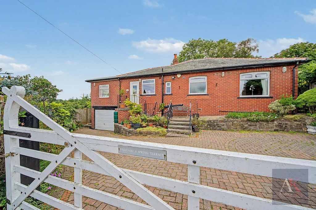 Spring Terrace Newhey, Rochdale OL16 4LZ, photo 26