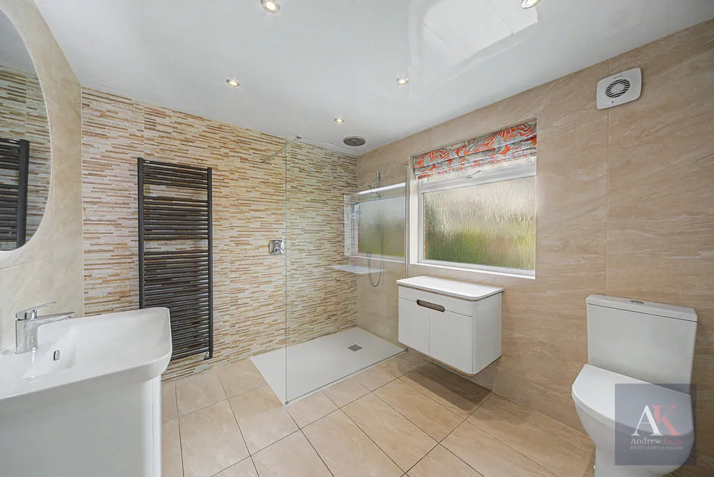 Spring Terrace Newhey, Rochdale OL16 4LZ, photo 17