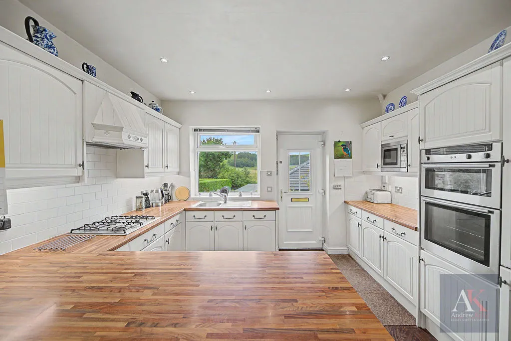 Spring Terrace Newhey, Rochdale OL16 4LZ, photo 6