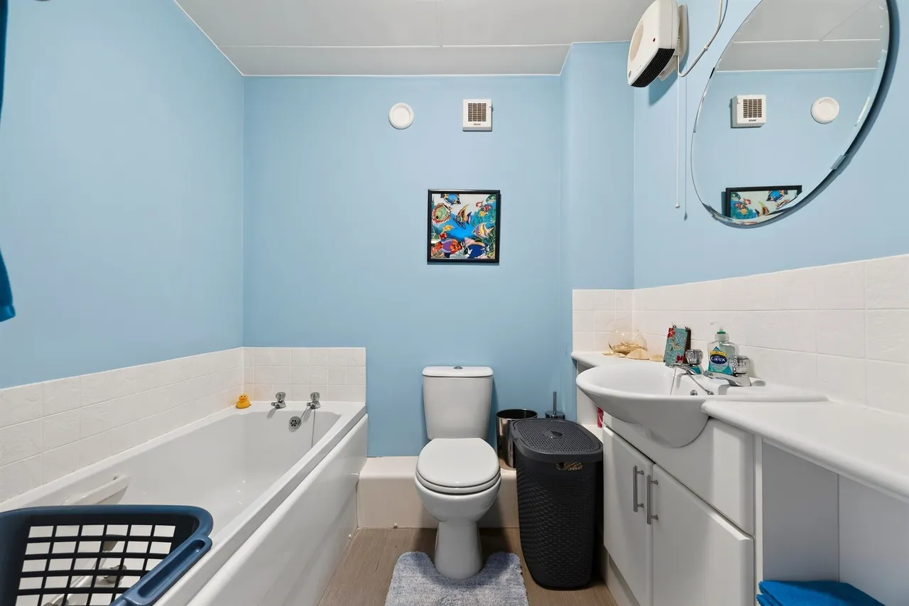 Barclay Drive, Elderslie, PA5, photo 16