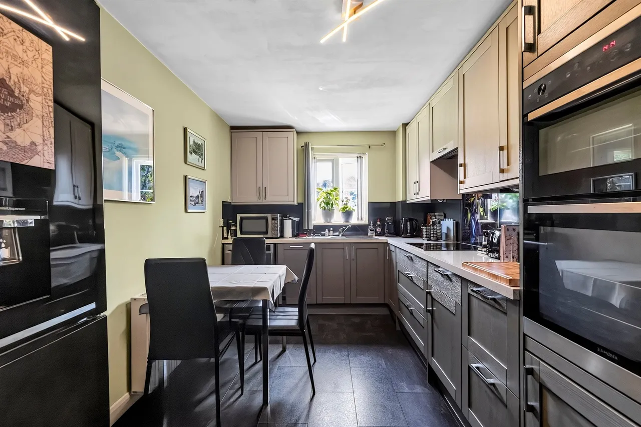 Barclay Drive, Elderslie, PA5, photo 5