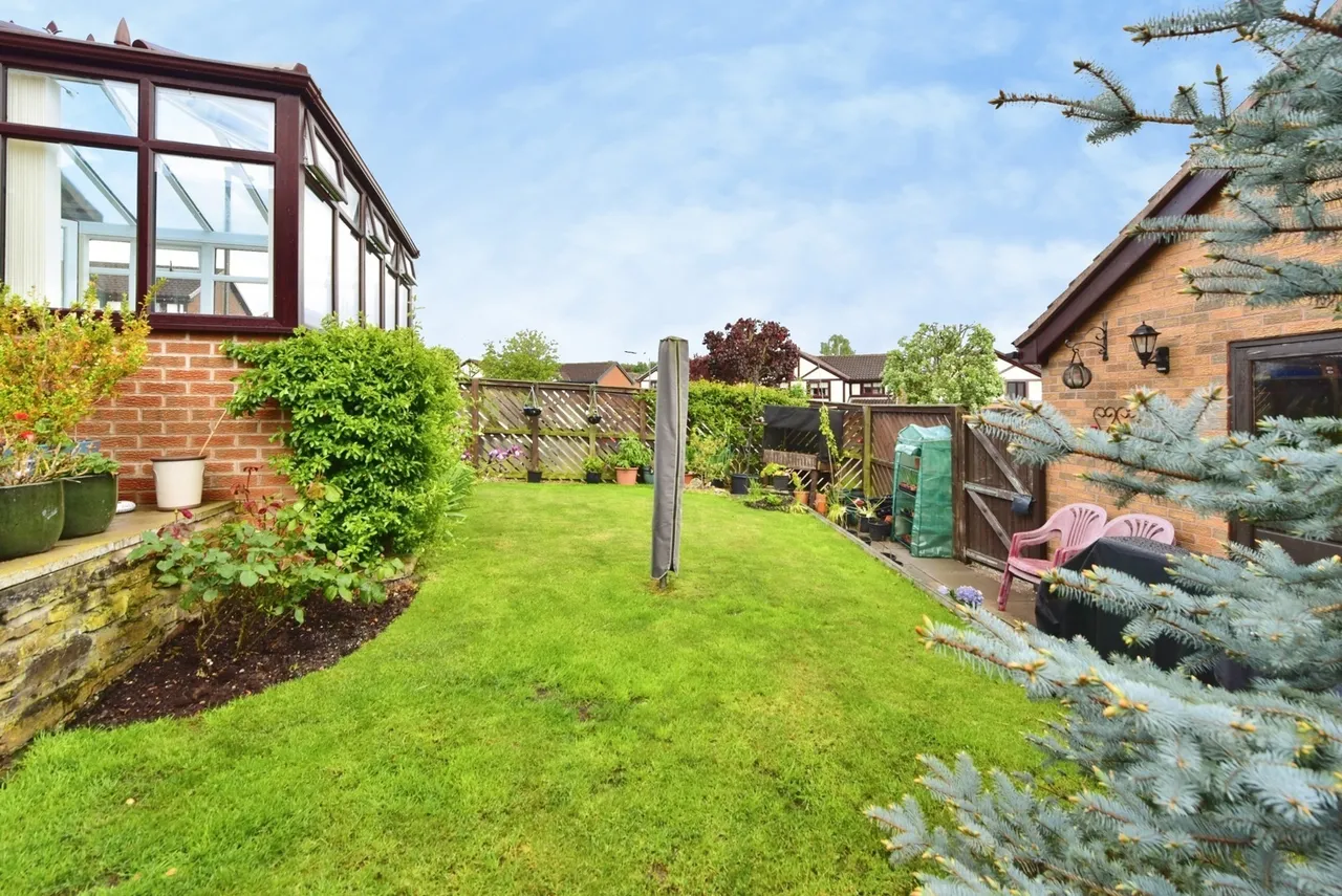 Foxcroft Drive, Killamarsh, Sheffield, Derbyshire, S21, photo 16
