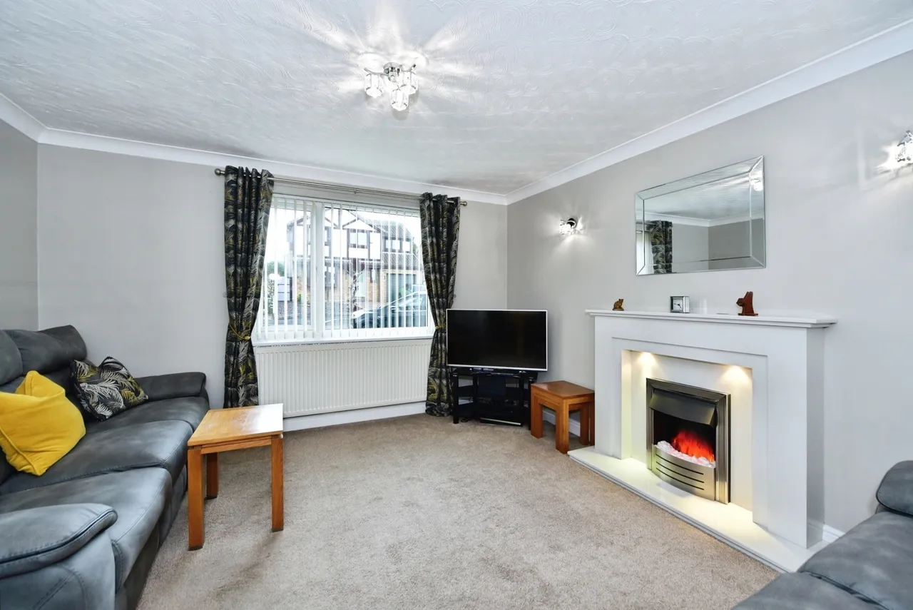 Foxcroft Drive, Killamarsh, Sheffield, Derbyshire, S21, photo 5
