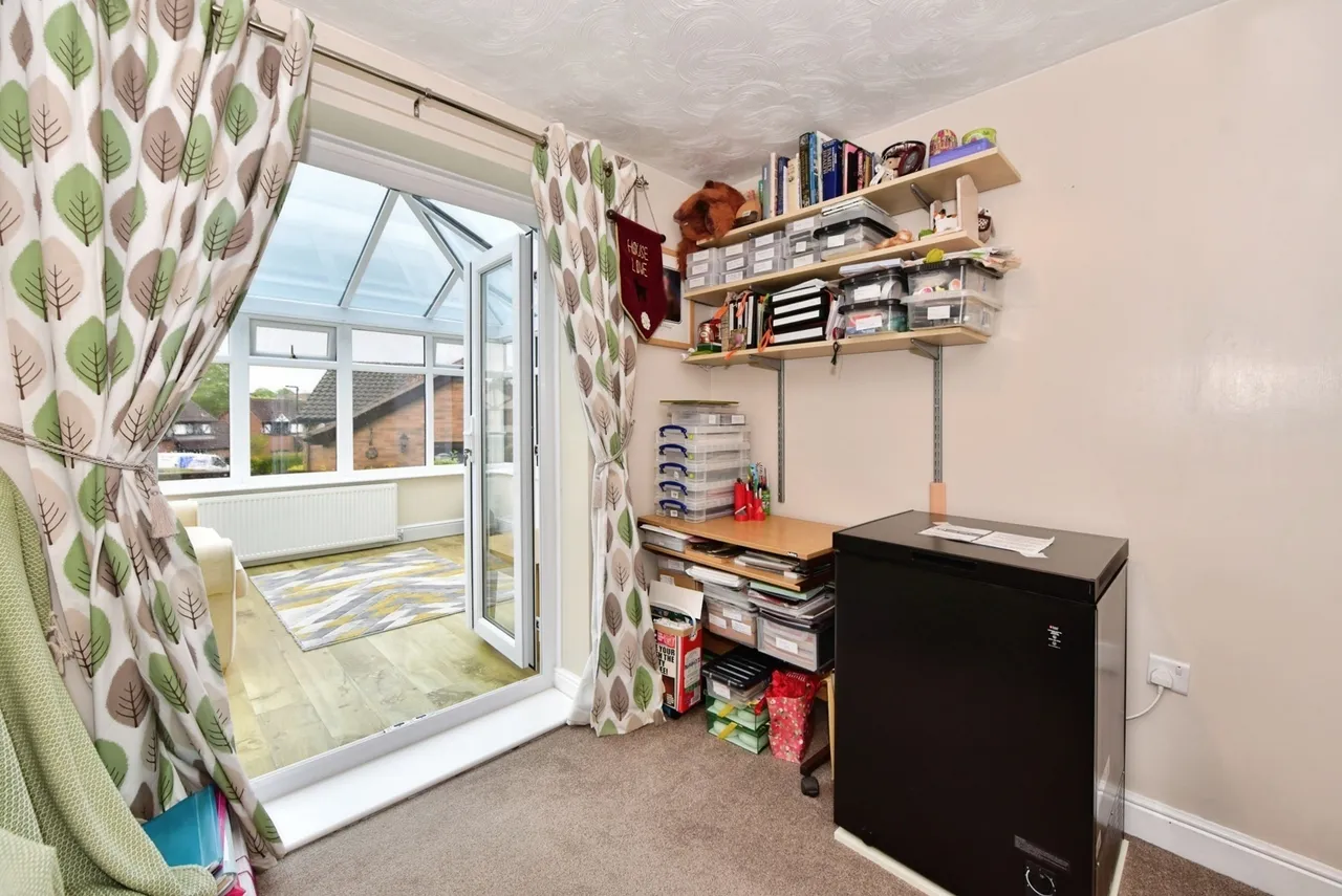 Foxcroft Drive, Killamarsh, Sheffield, Derbyshire, S21, photo 10