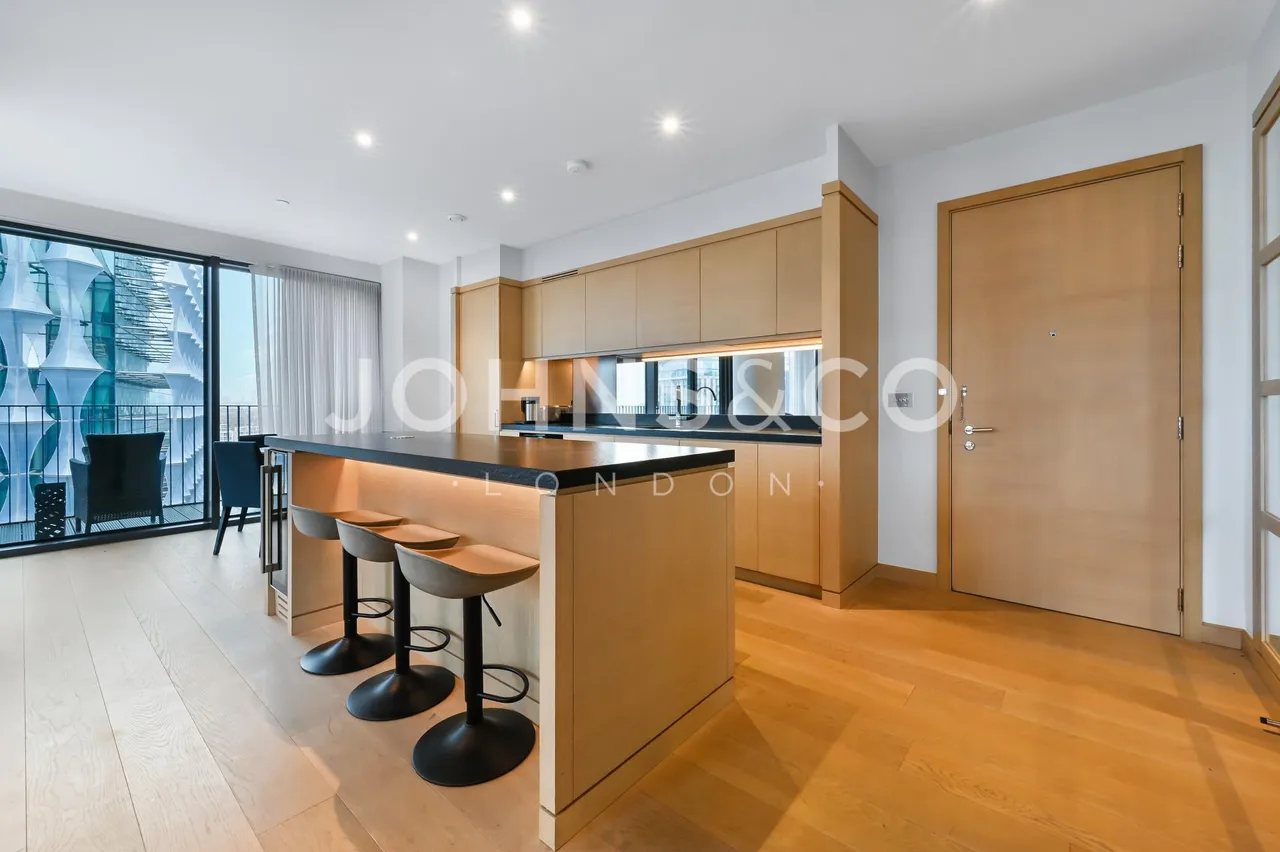 Embassy Gardens, London, SW11, photo 2