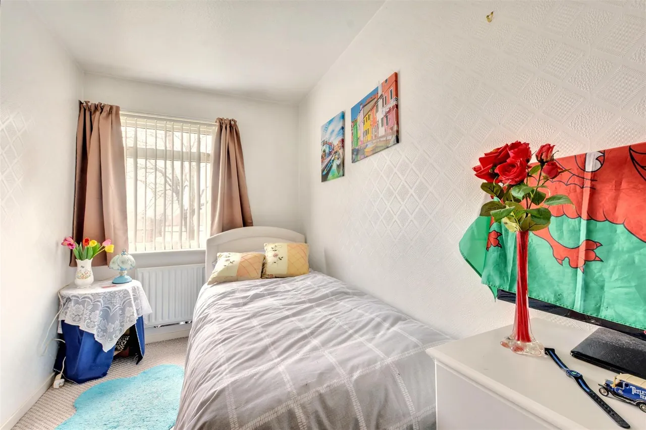 Cairns Close, Nottingham, NG5, photo 7