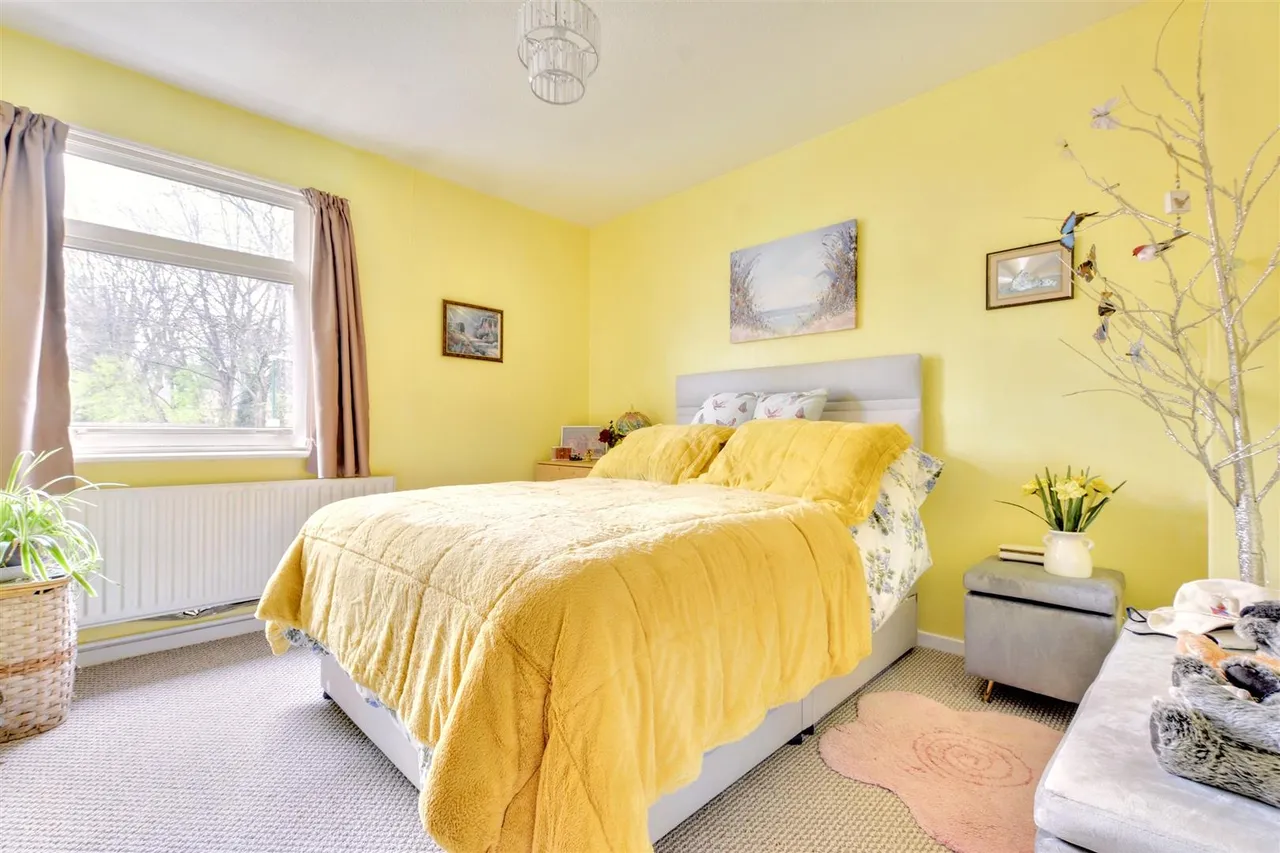 Cairns Close, Nottingham, NG5, photo 6