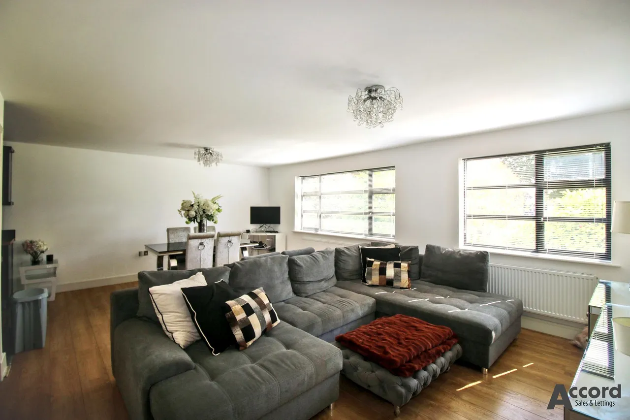 Camellia Close, Brentwood, CM13, photo 17