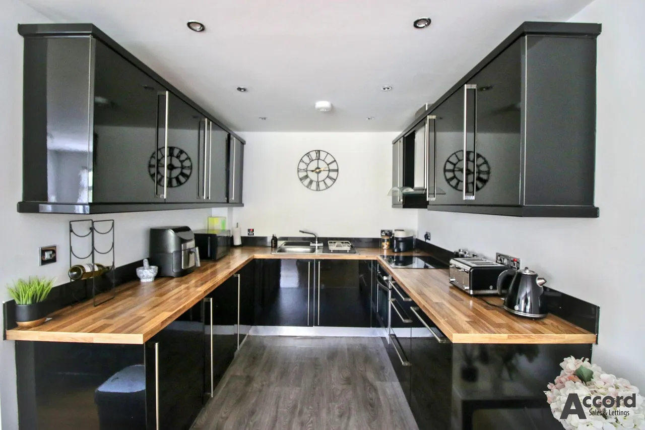 Camellia Close, Brentwood, CM13, photo 11