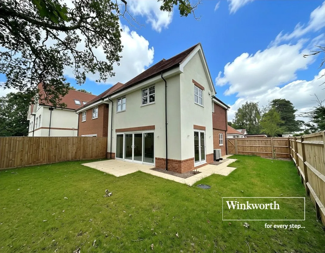 Fairway View Close, West Parley, BH22, photo 4