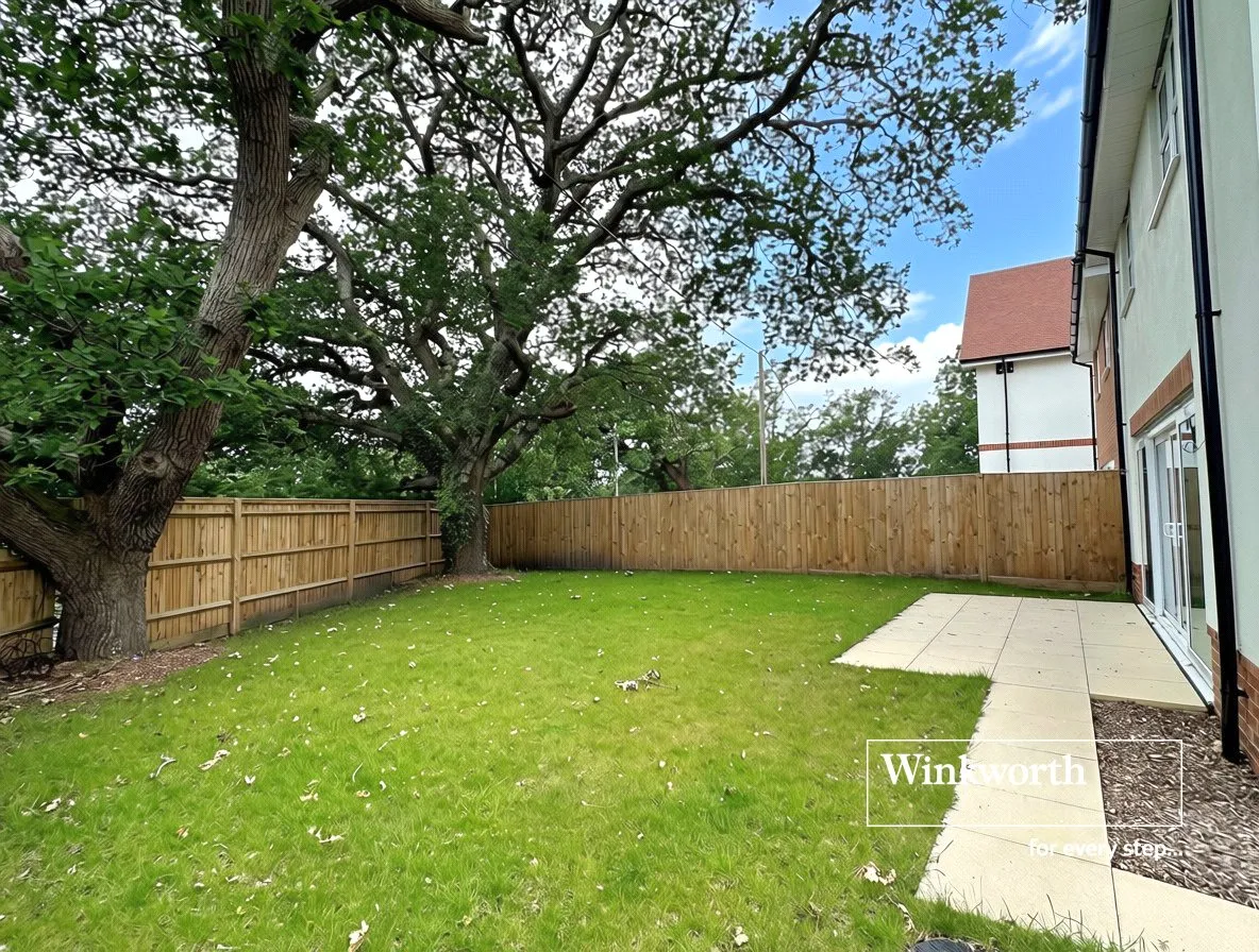 Fairway View Close, West Parley, BH22, photo 15